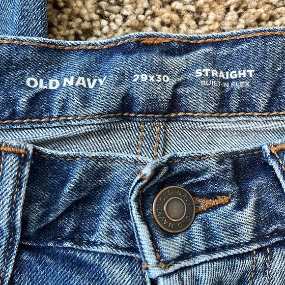 Old Navy 29x30 Straight Built in flex jeans - Picture 2 of 4